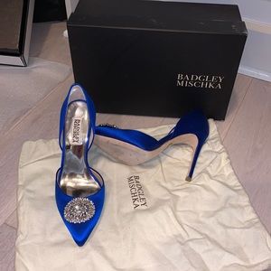 Blue Badgley Mischka sz7 shoes